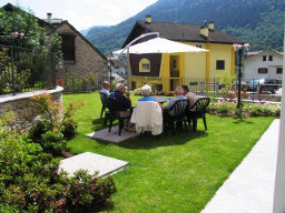 Foto esterno di ricovero residenza anziani